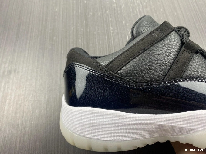 11 Jordan Air AV2187-001 Low Retro 72-10 0724